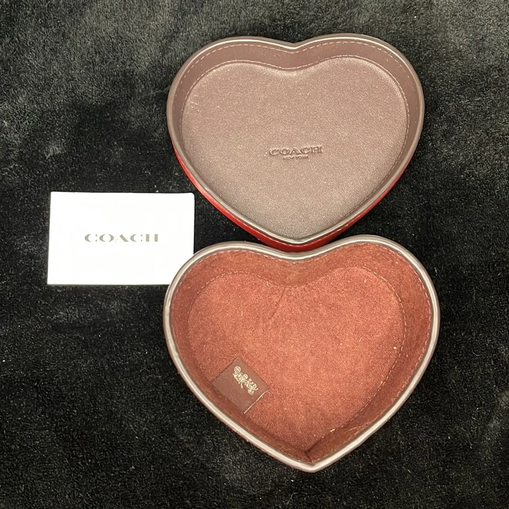 Coach Heart Jewelry Box ❤️ - Picture 4 of 7